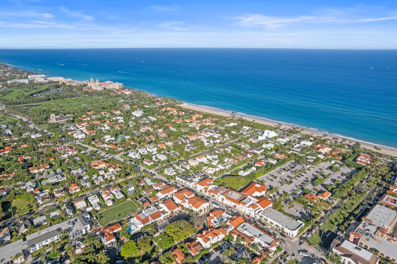 Mid-Island Townhouse