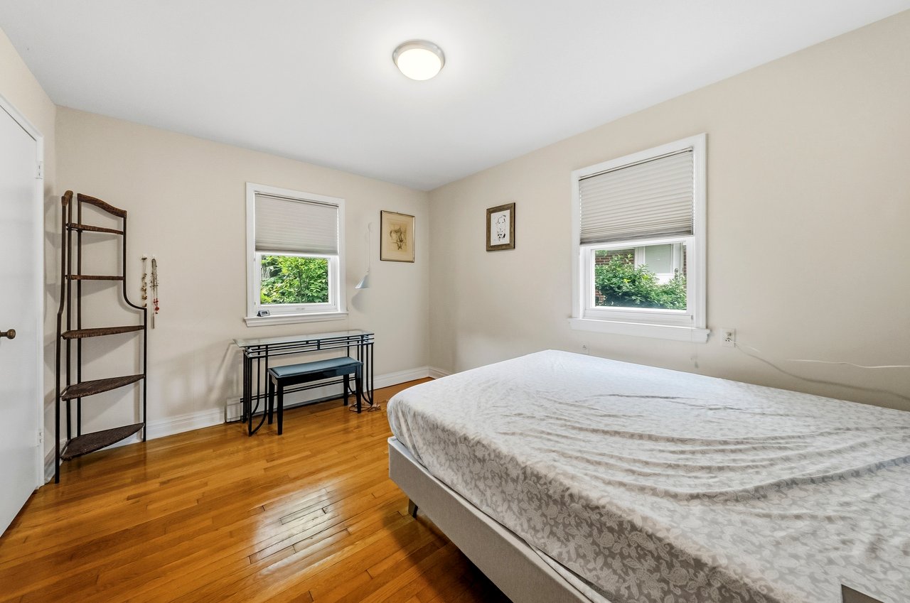 1028 Harvard Place, Fort Lee, NJ 07024