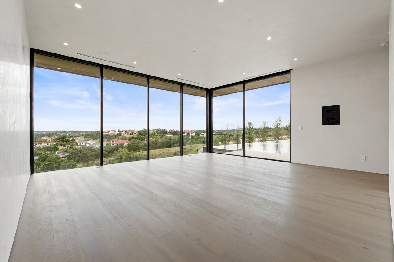 4909 Honey Daisy Way