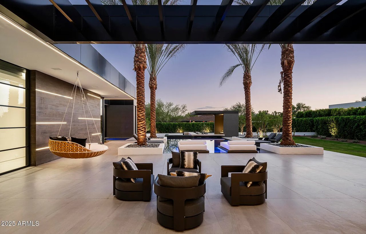 6911 E Jackrabbit Rd