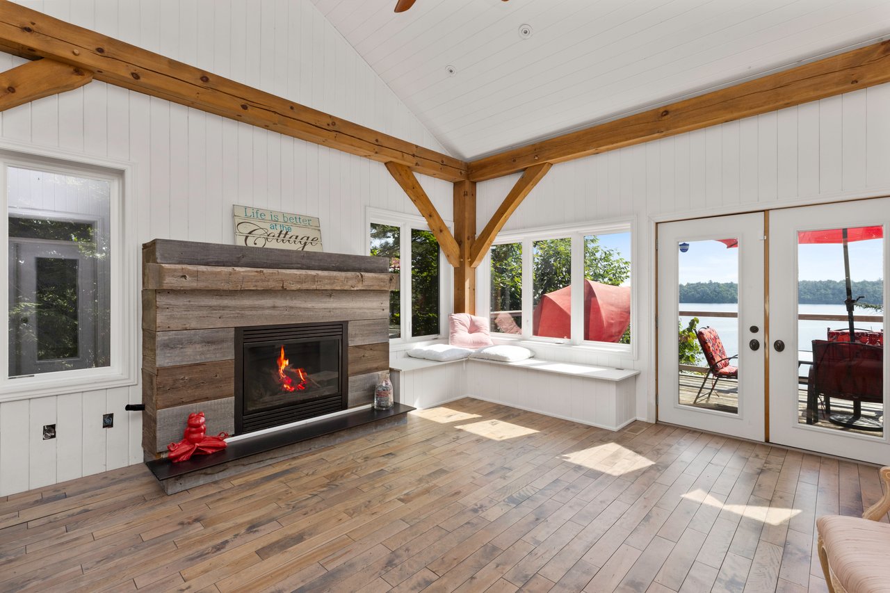 15 GORDON POINT LANE