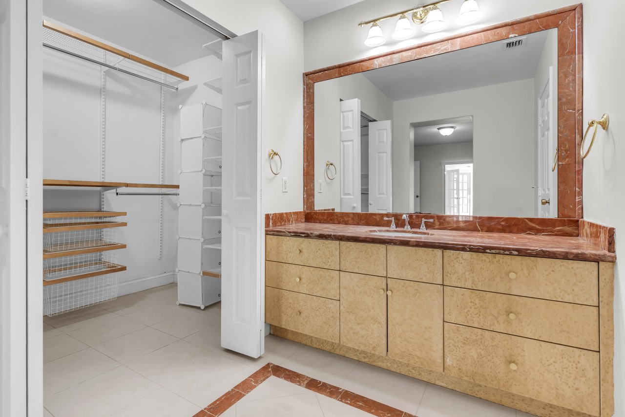 New Rental Opportunity in North Pinecrest