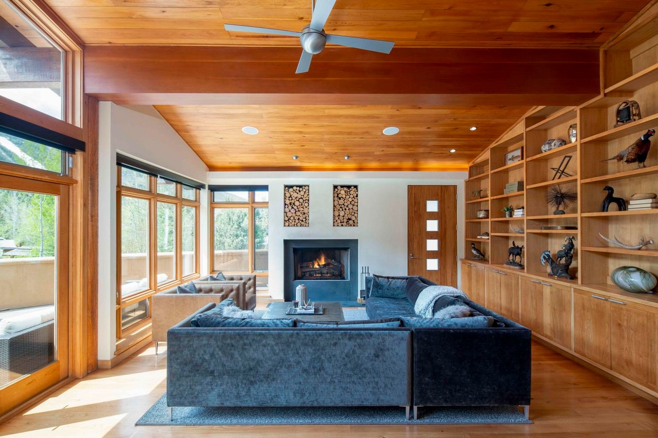 401 Huffman Dr