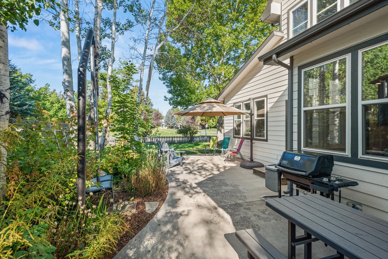 Your New Willits Home Awaits