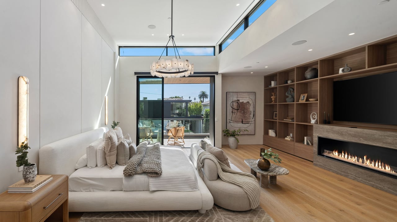 528 Marguerita Avenue