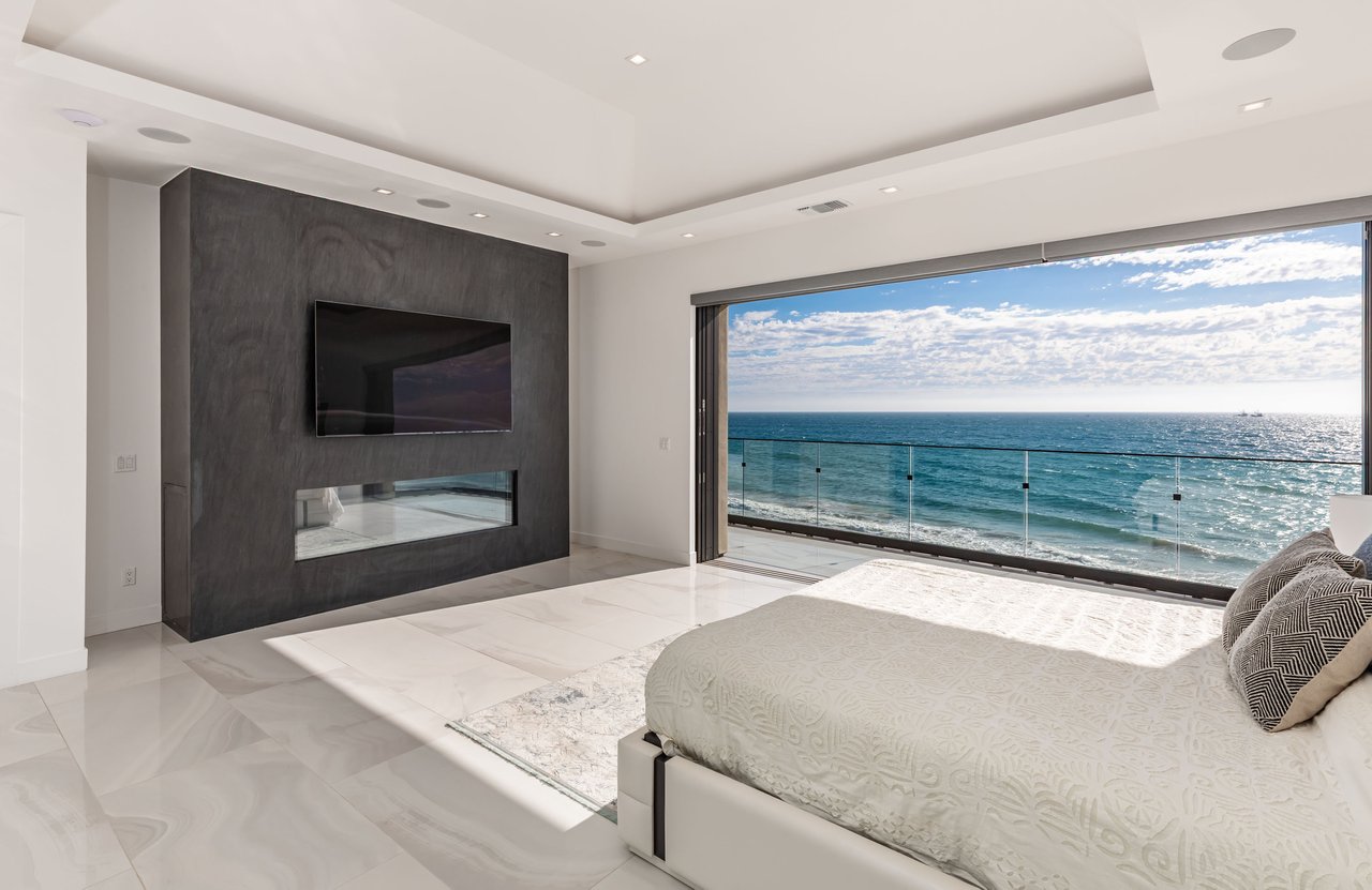 11350 Pacific Coast Hwy