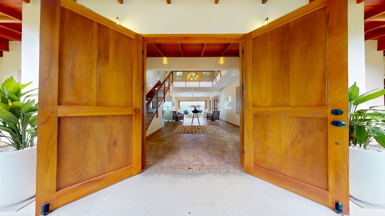 Ocean-View Luxury Home in Ojochal with Sunset Views and Retreat Potential