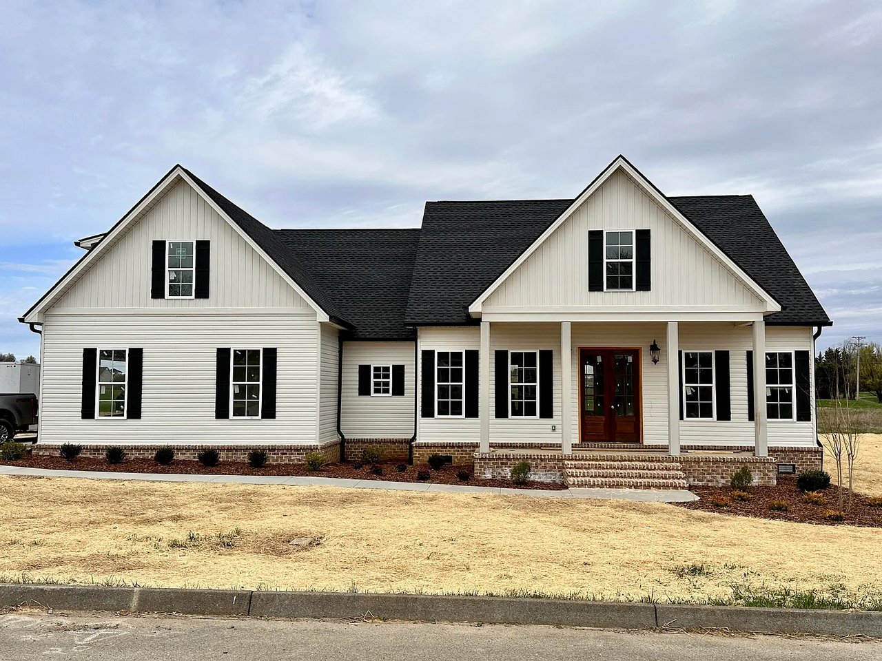 102 Annalese Dr