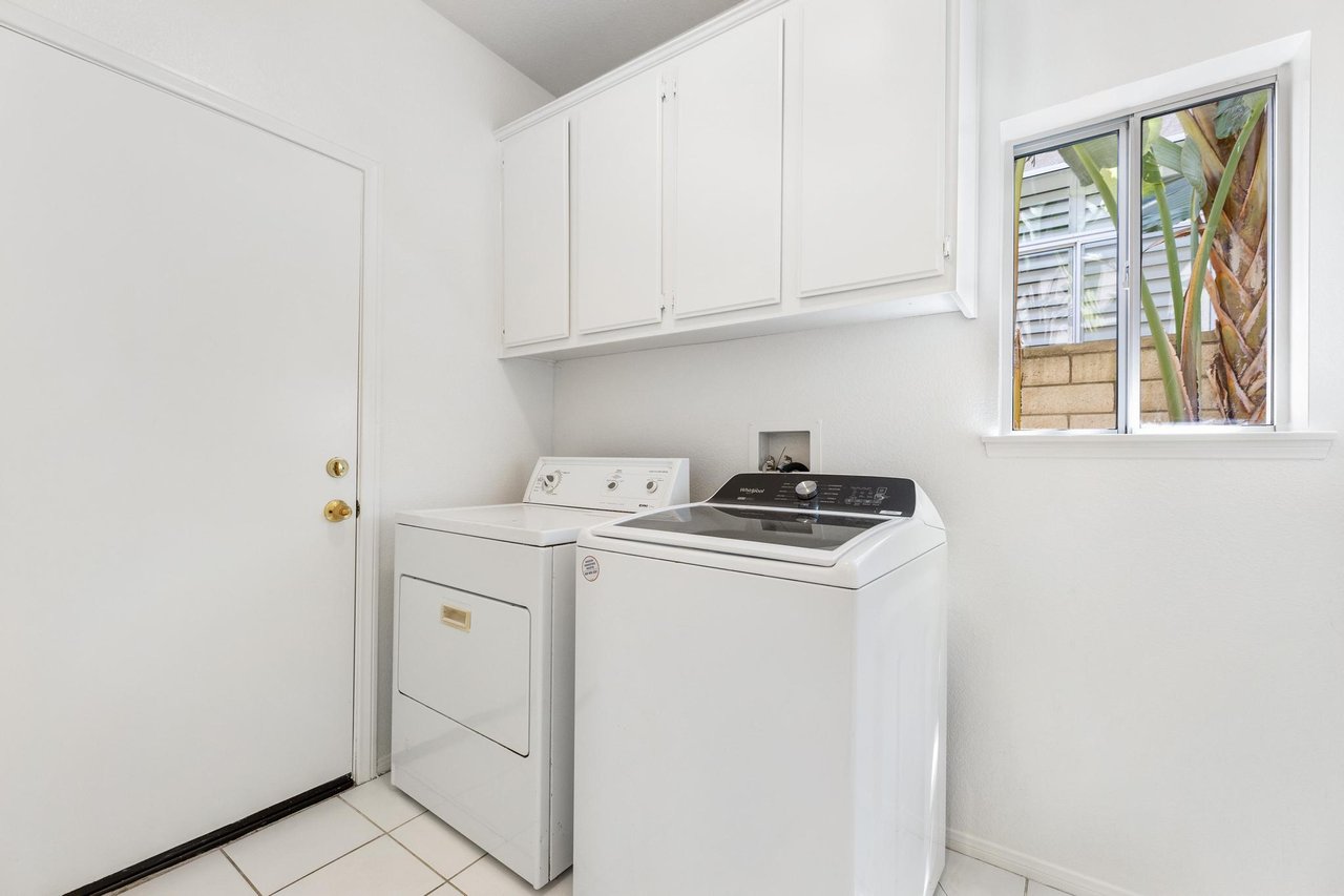 3098 Espana Ln