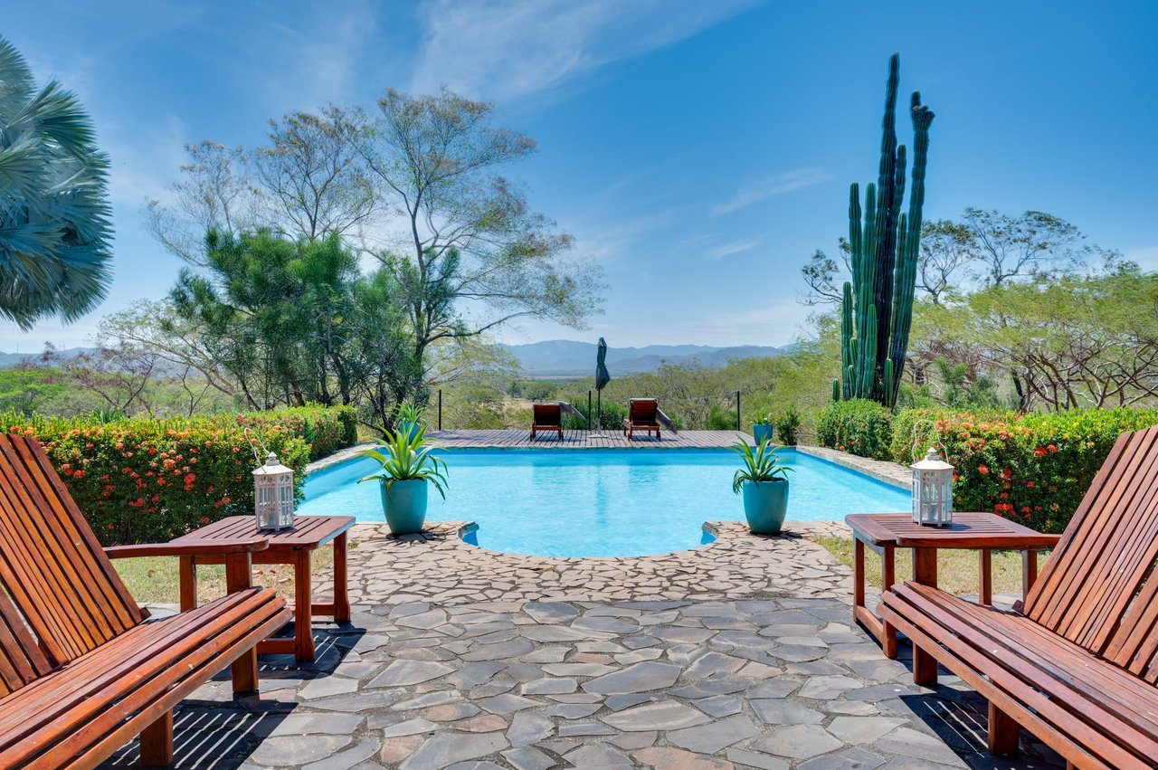 243 Hectares - Large Acreage - Costa Rica Investment Land. 