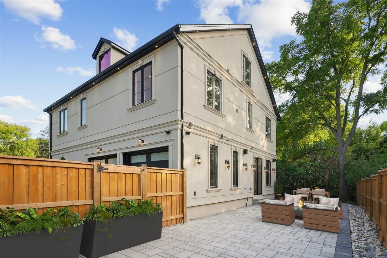 452 Rothesay Place