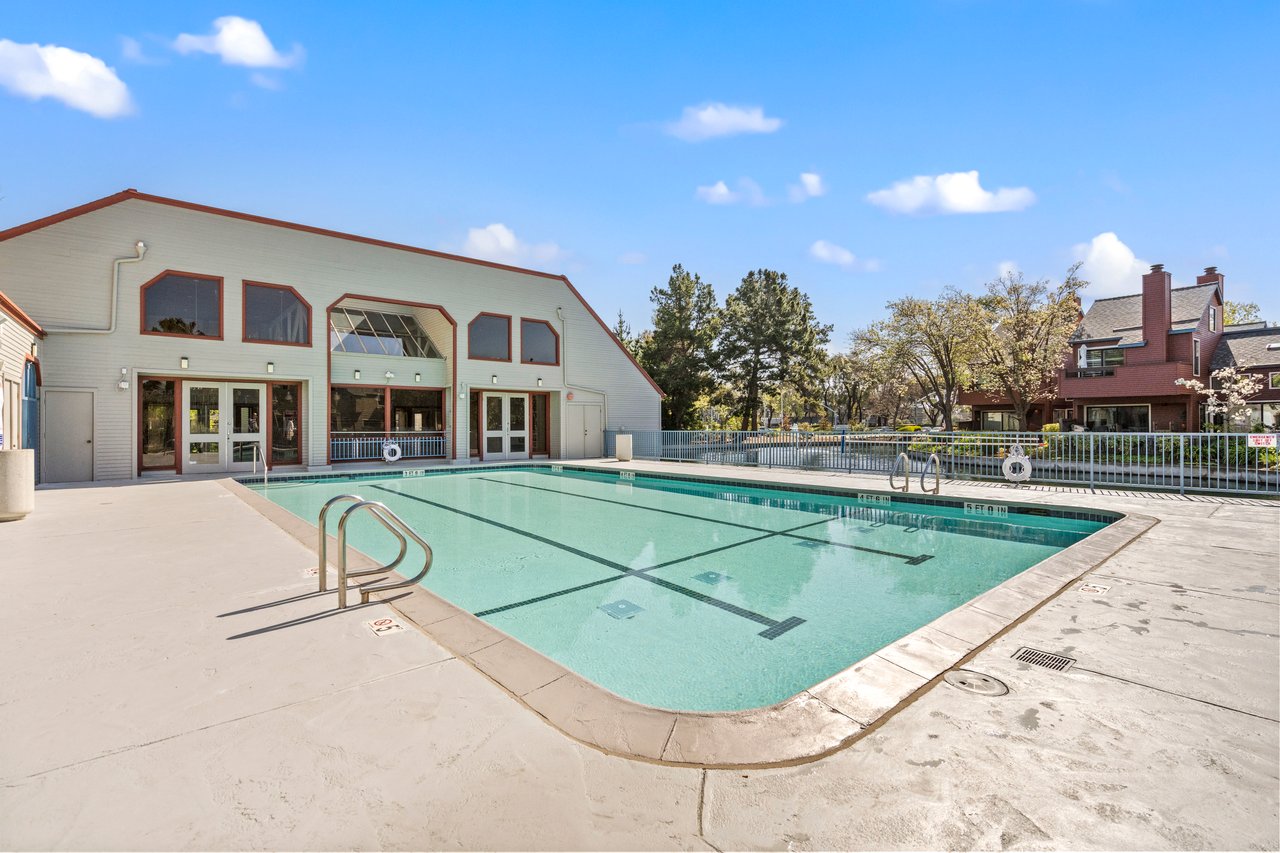 1090 Shoreline Drive