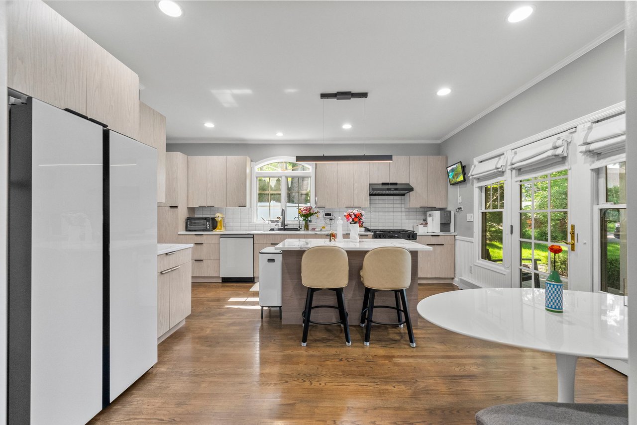200 Hillside Ave, River Edge, NJ 07661