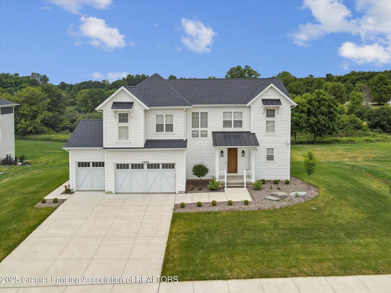 How to Buy a Luxury Home in Okemos