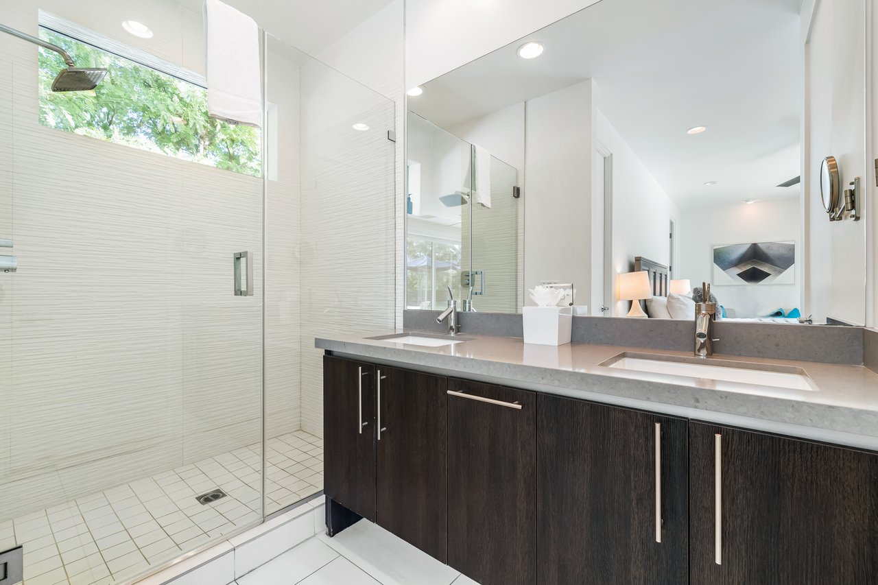 51125 Evangeline Way - Villa 3