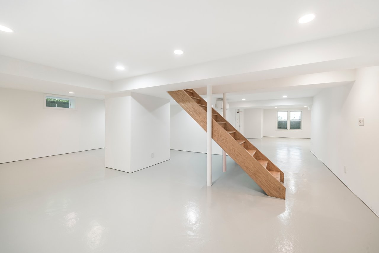 3 Whale Rock Ln., East Hampton