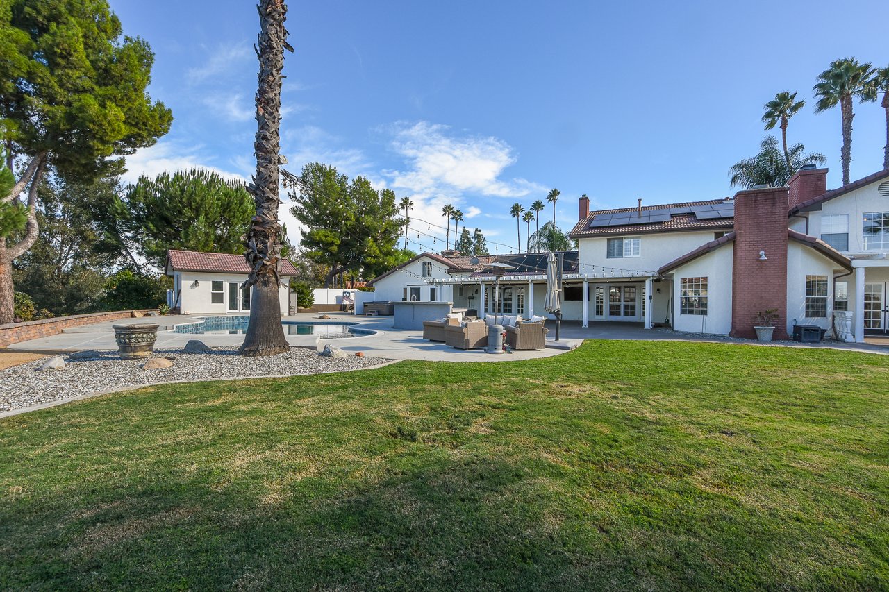 Mariposa at Santiago Estates