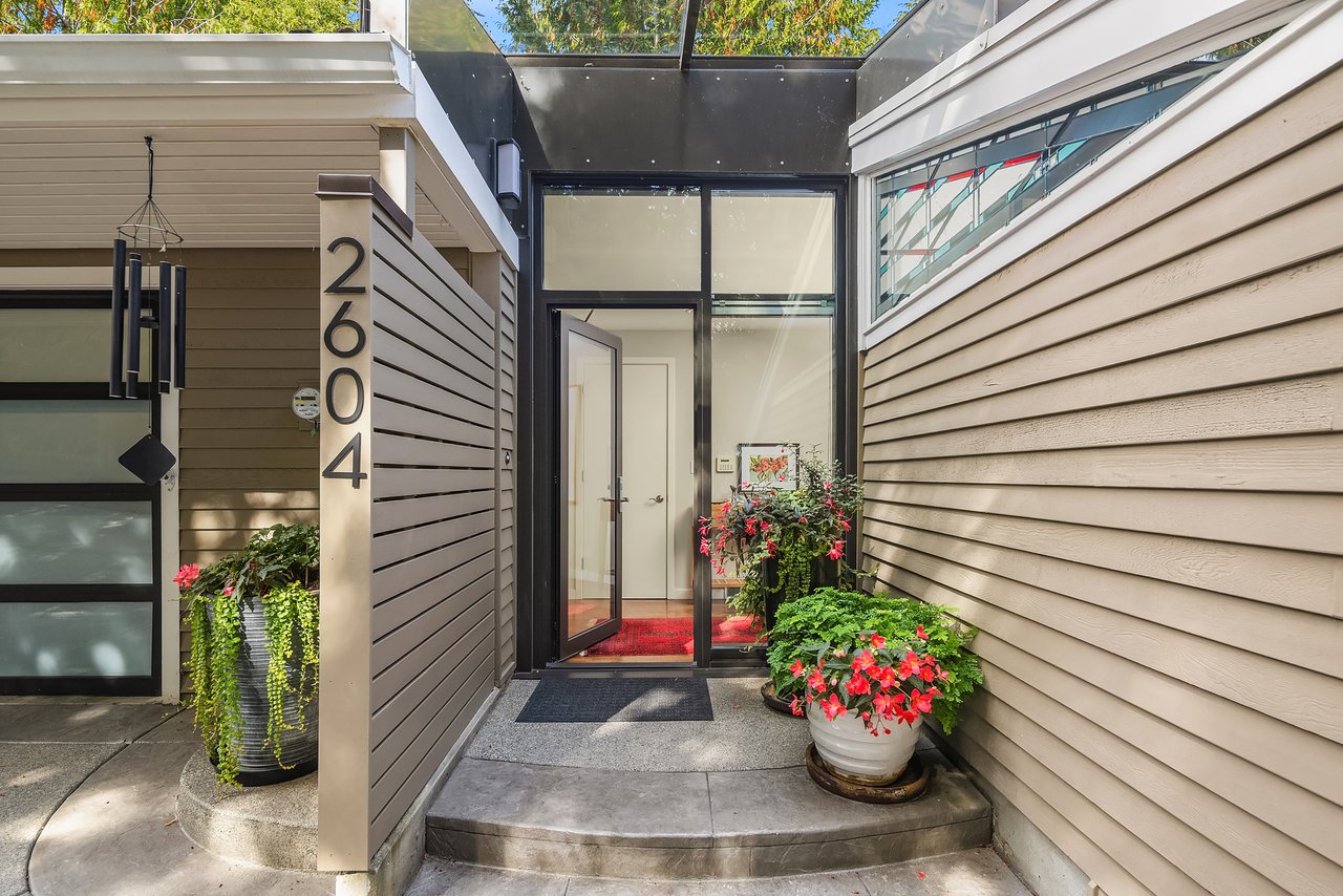 2604 W Lake Sammamish Pkwy NE