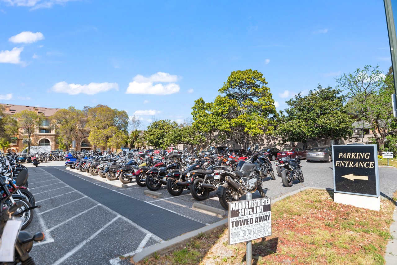 2 AUTO DEALERSHIP BUILDINGS FOR SALE