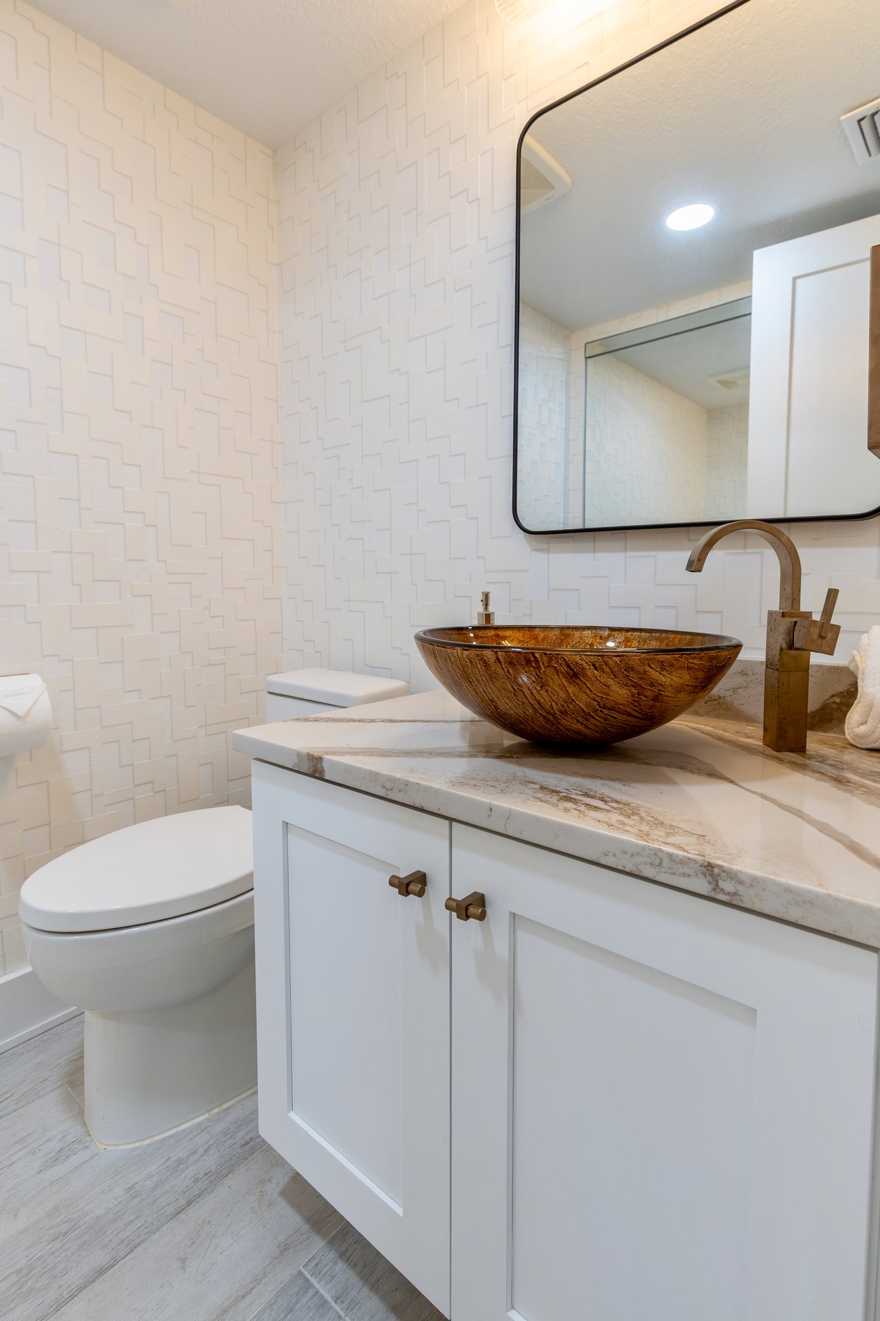 Oceanfront Furnished Condo in New Smyrna Beach