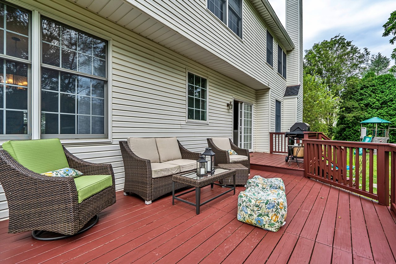 2321 Cross Creek Road