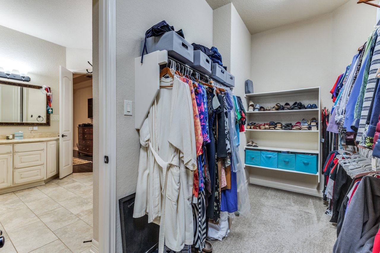 2319 Dunmore Hill