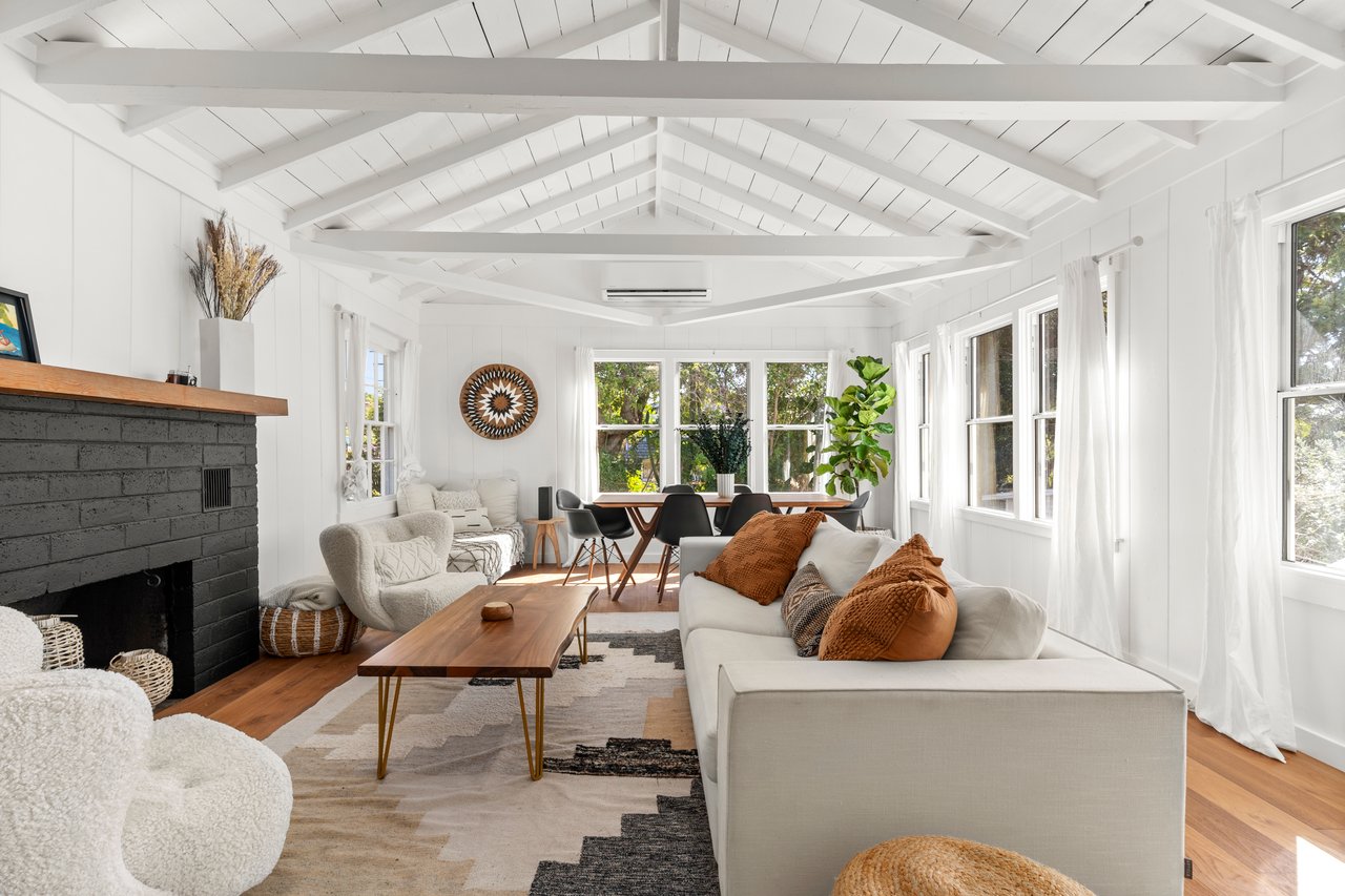 Bungalow On Highland