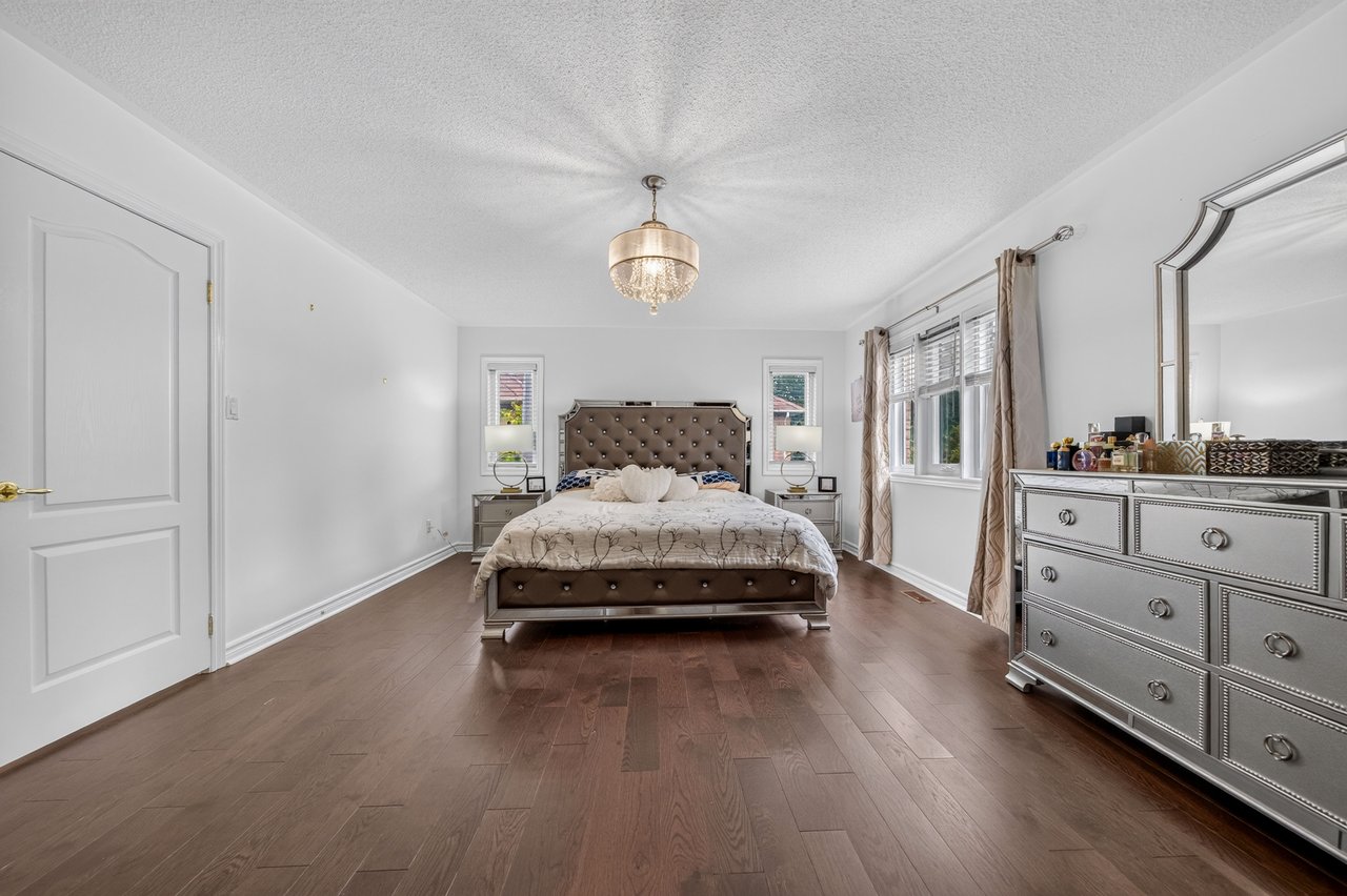 785 Quantra Crescent