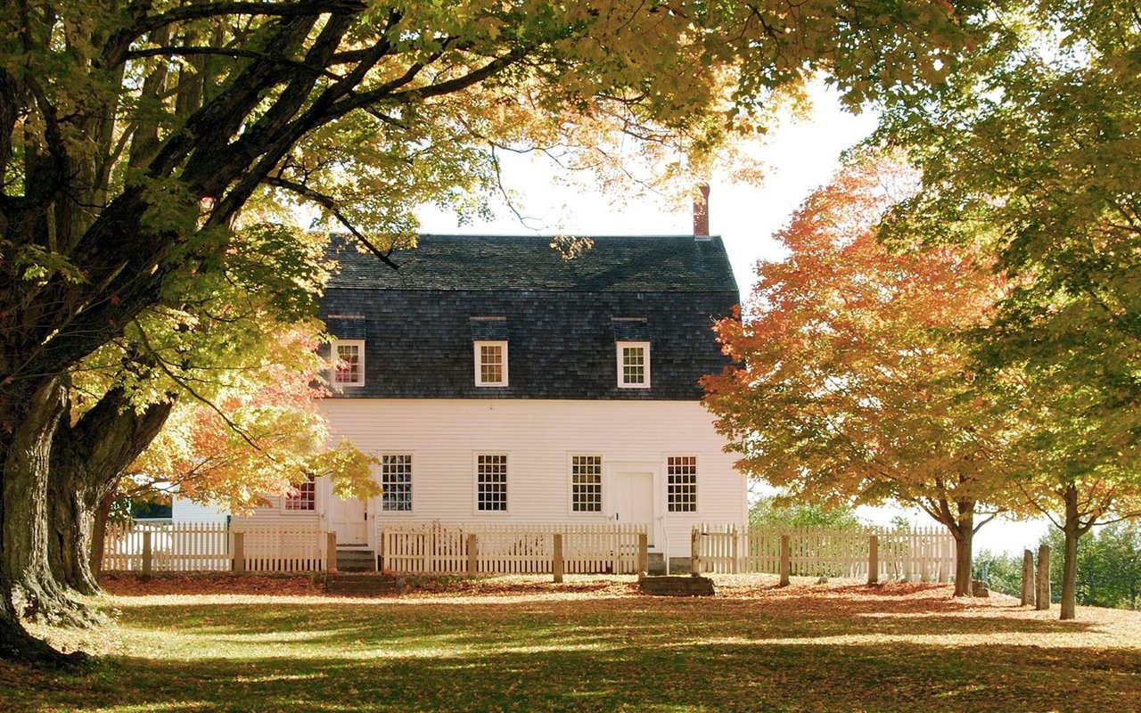 Non-Waterfront Homes Drive Growth, But Sellers Face Tougher Pricing Ahead