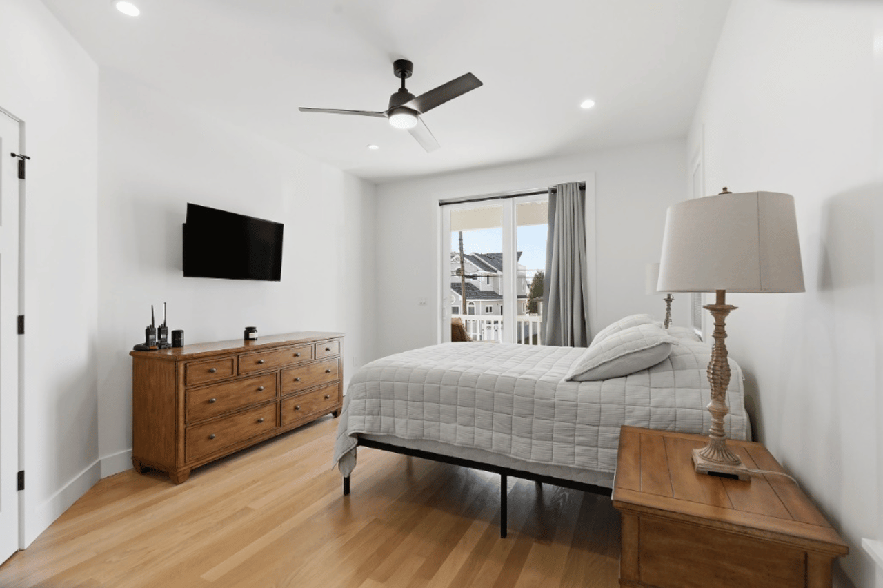 11 E 13th Street, Beach Haven