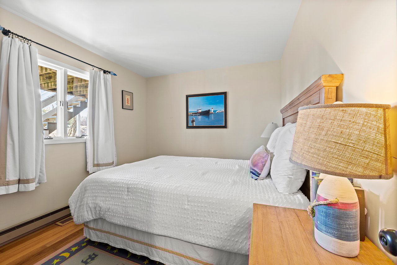 126 Fairview Avenue, Montauk