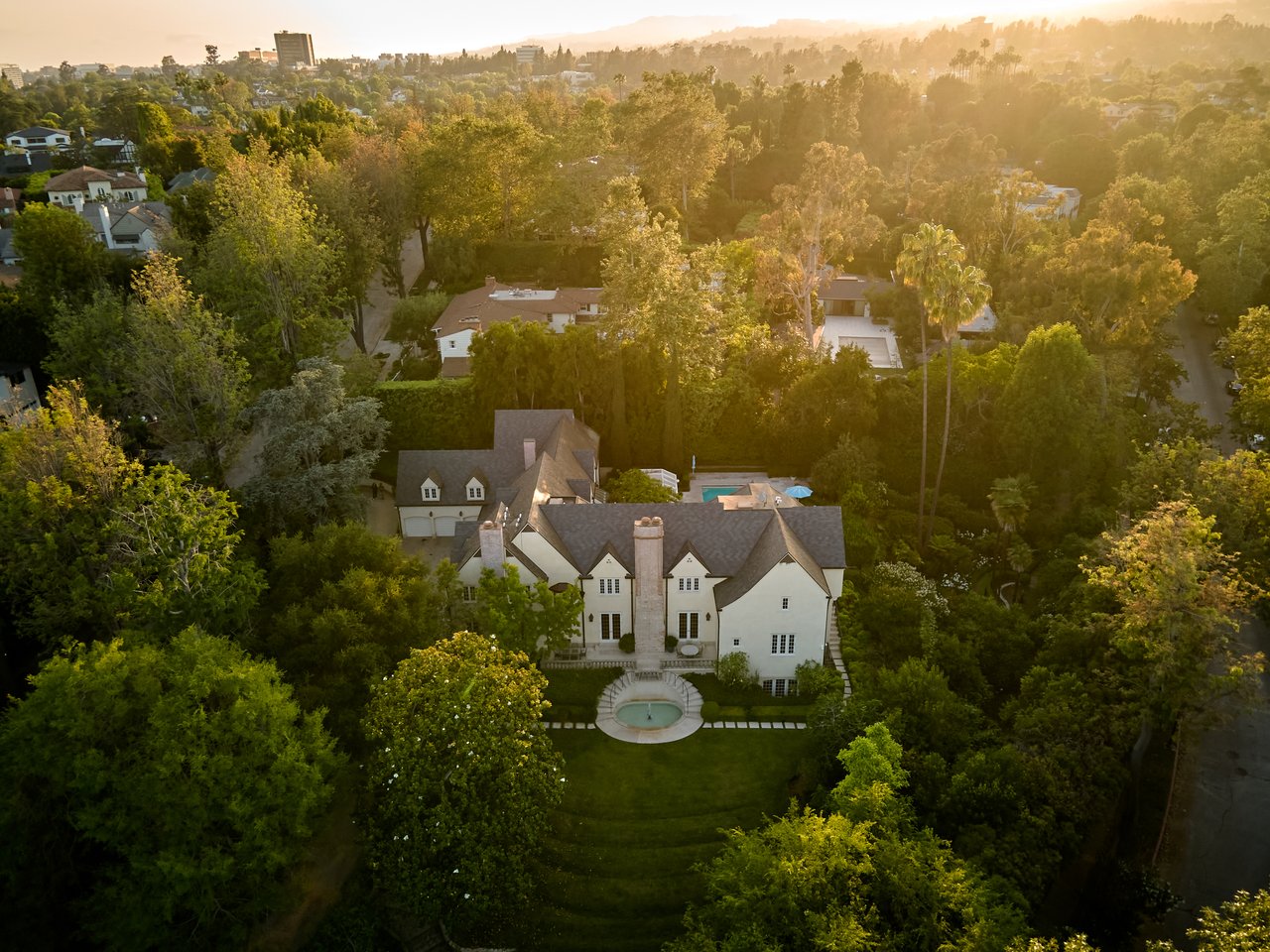 10301 Strathmore Dr, Holmby Hills