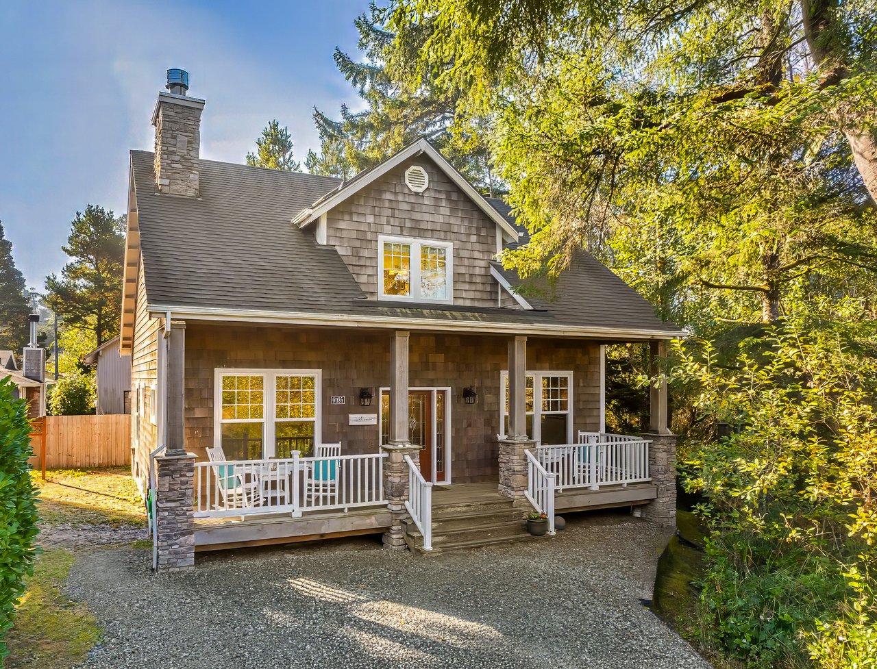Exterior view of the sold shared ownership beach home at 9095 Pelican Ln in Manzanita, Oregon