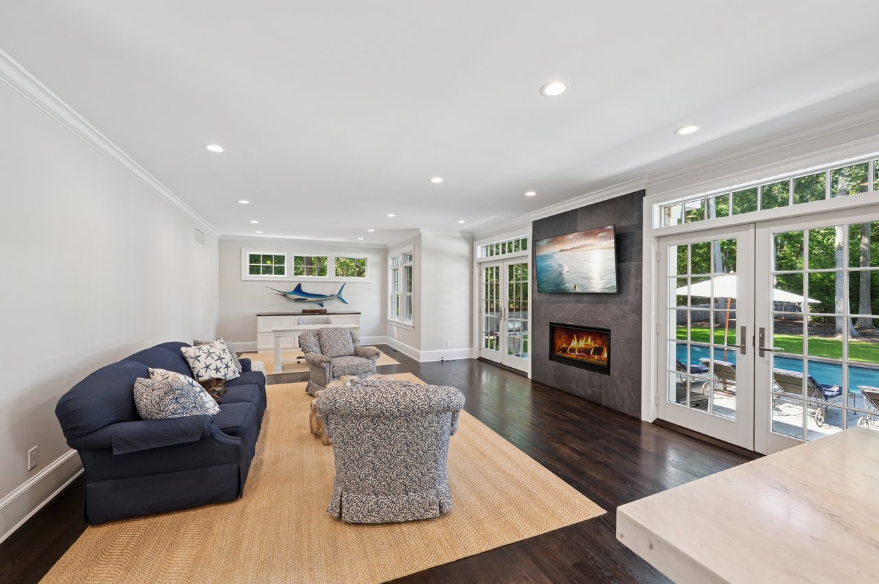 24 Seely Lane
