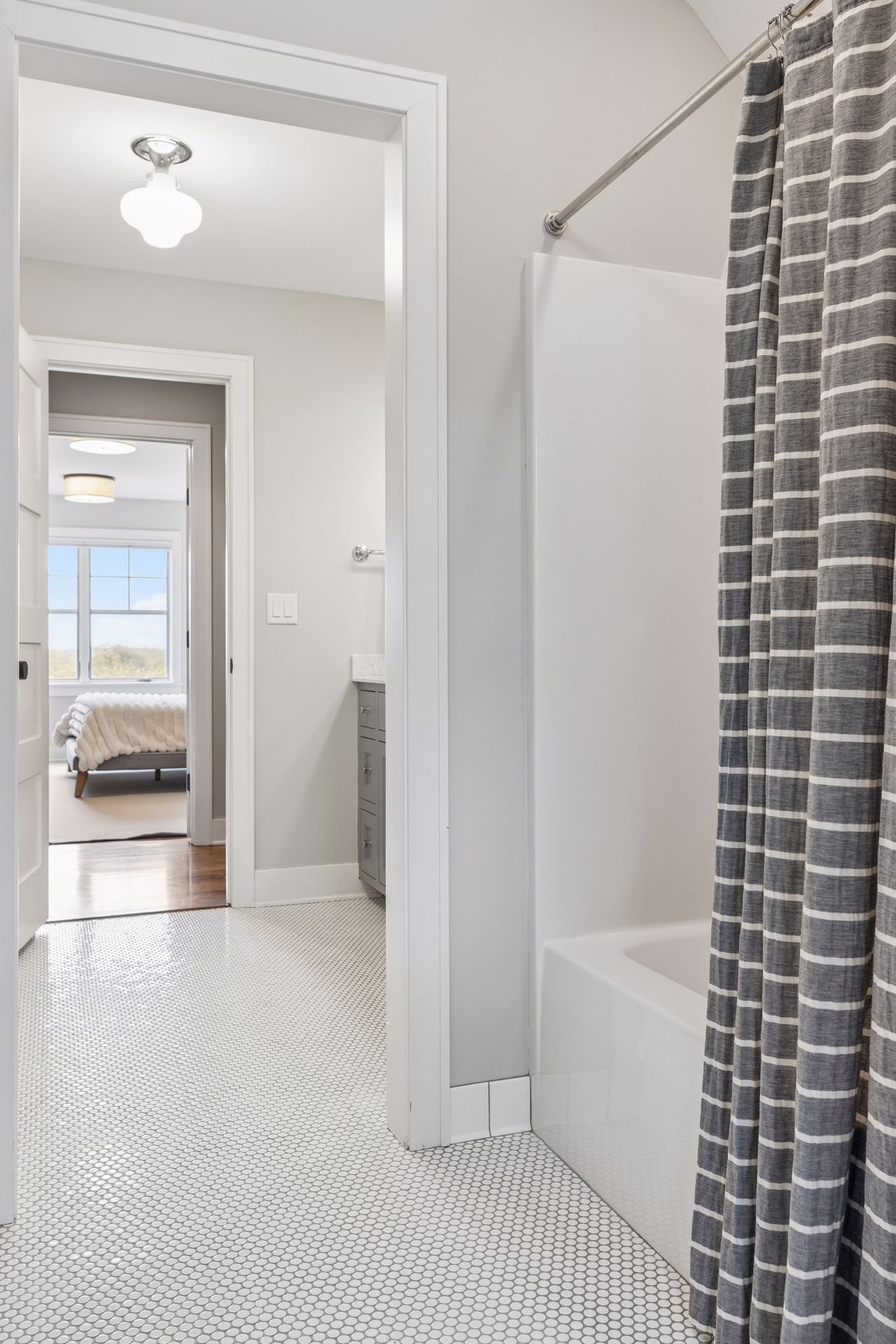 5116 Skyline Drive, Edina