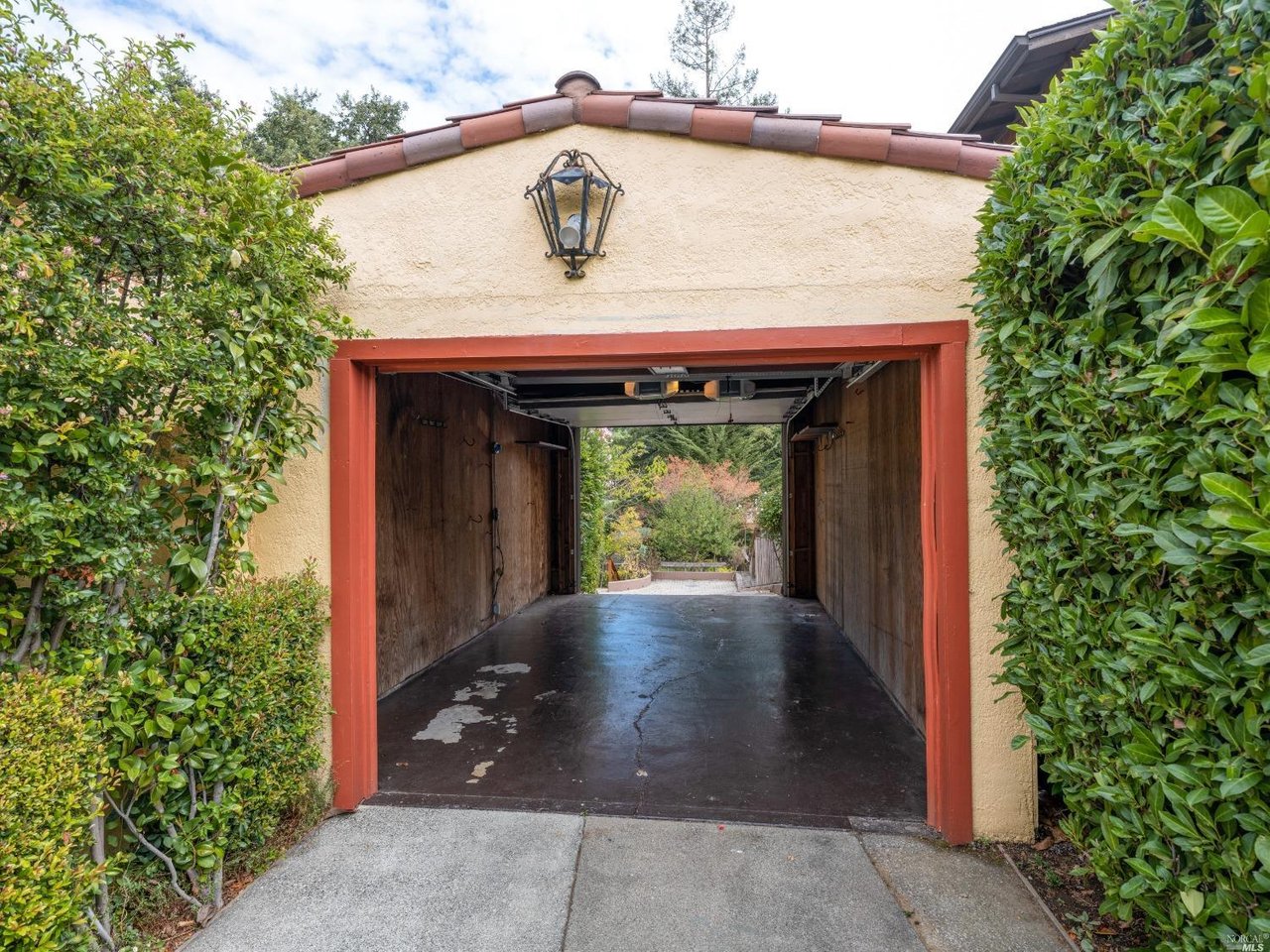 144 Magnolia Ave