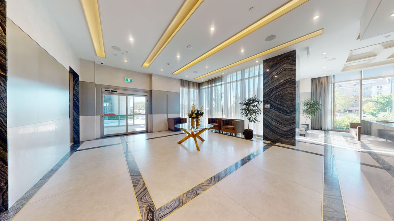 10 Gatineau Drive Unit: 209