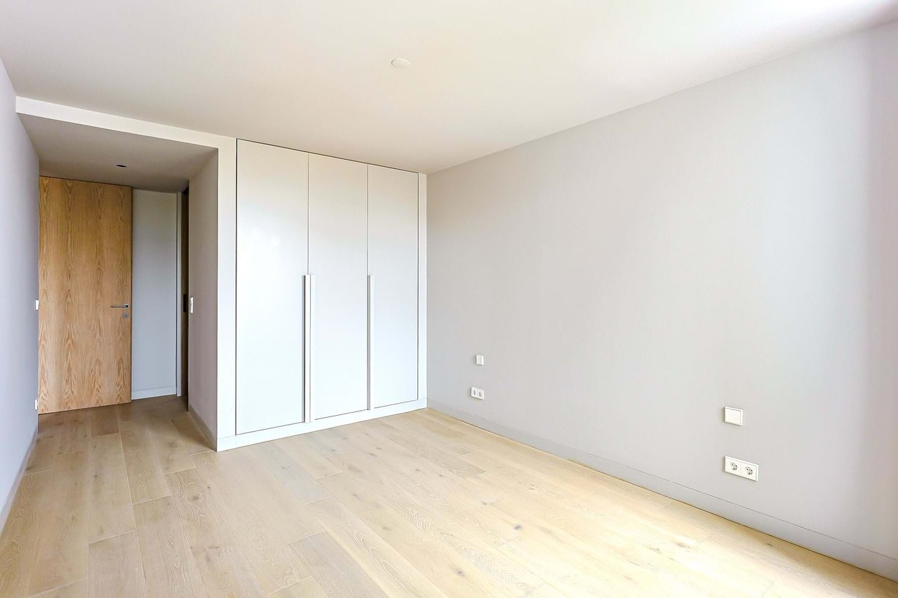 Stylish 2-Bedroom Apartment in the Heart of Lisbon with Exceptional Amenities
