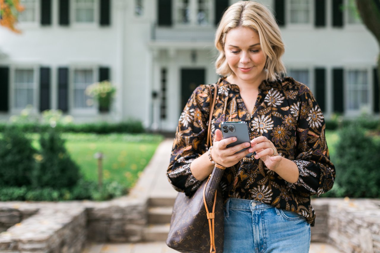 Madison Realtor Cait Berry helping clients coordinate buying their next home before selling their current home.