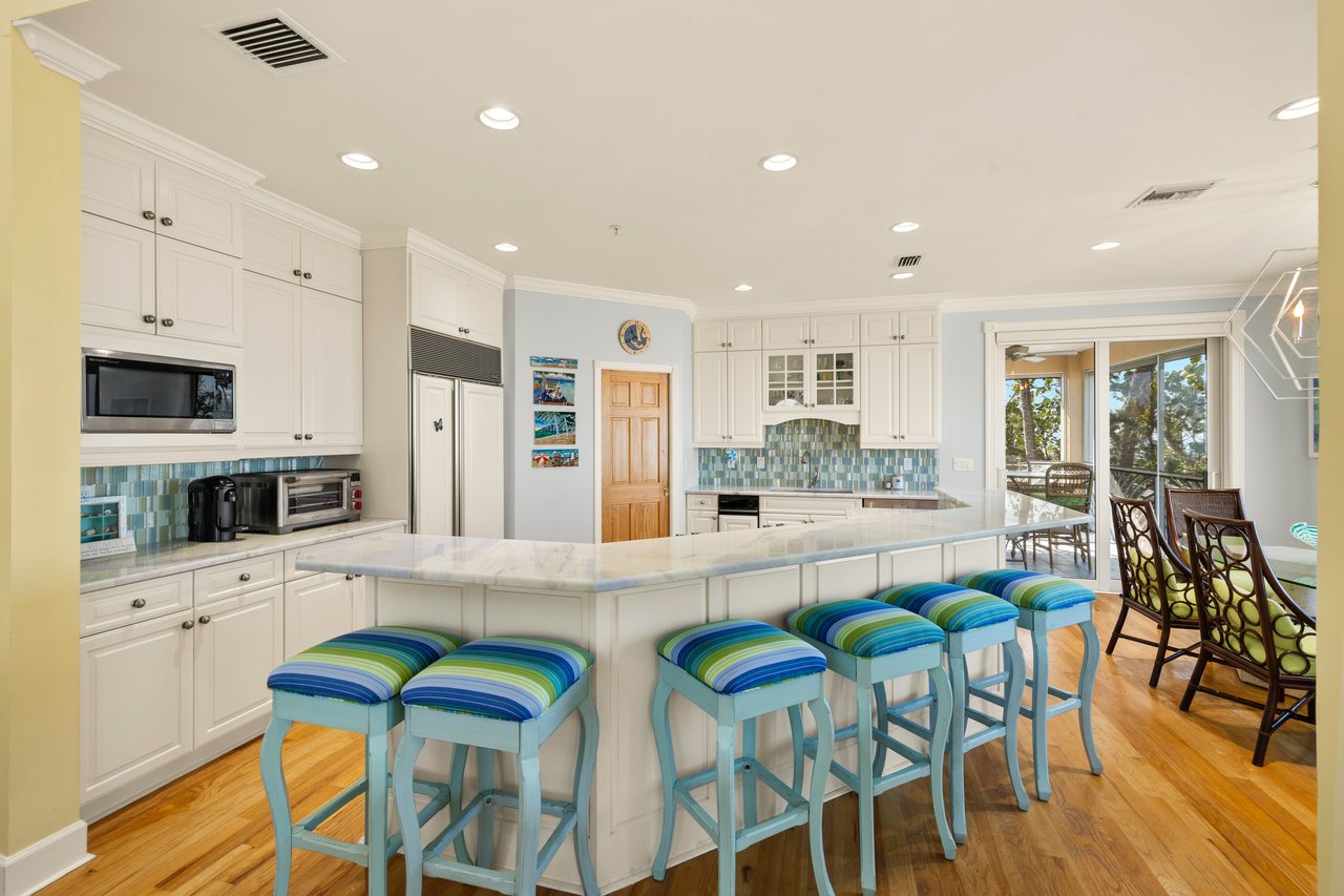 15899 Captiva DR