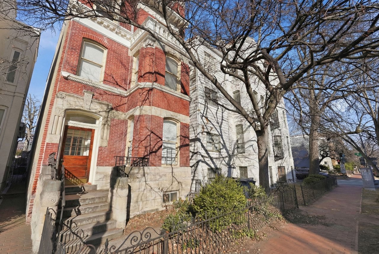 326 Independence Ave SE