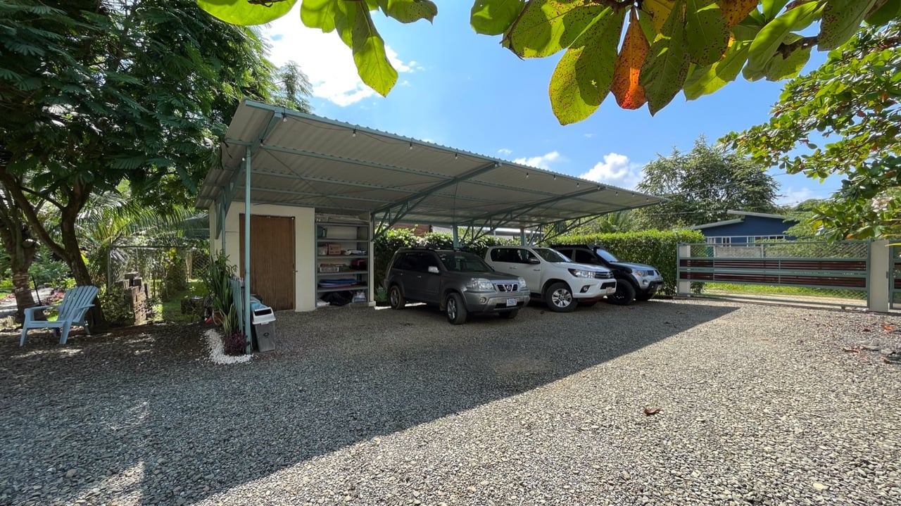 Investment Opportunity! Eco-Friendly Rental Property Near Playa Chaman and Playa Colonia