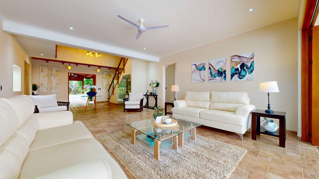 Ocean-View Luxury Home in Ojochal with Sunset Views and Retreat Potential