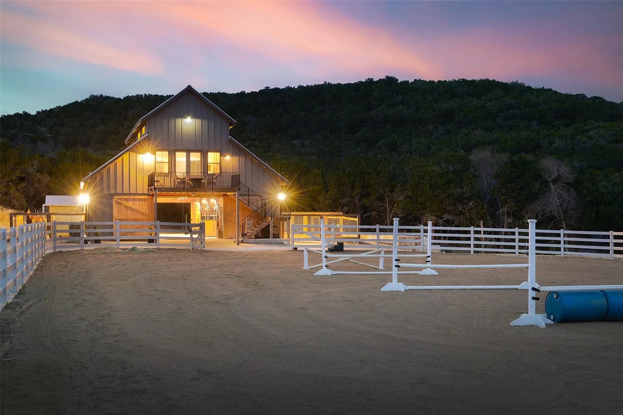 Incredible Equestrian Property - Main House, Guest House, Barn, Stables, Apartment, Riding Arena and Corrals