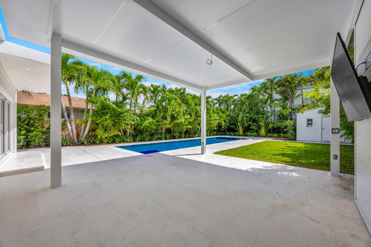 Just Listed: Elevated Design & Effortless Living at 2635 SW 64th Ave