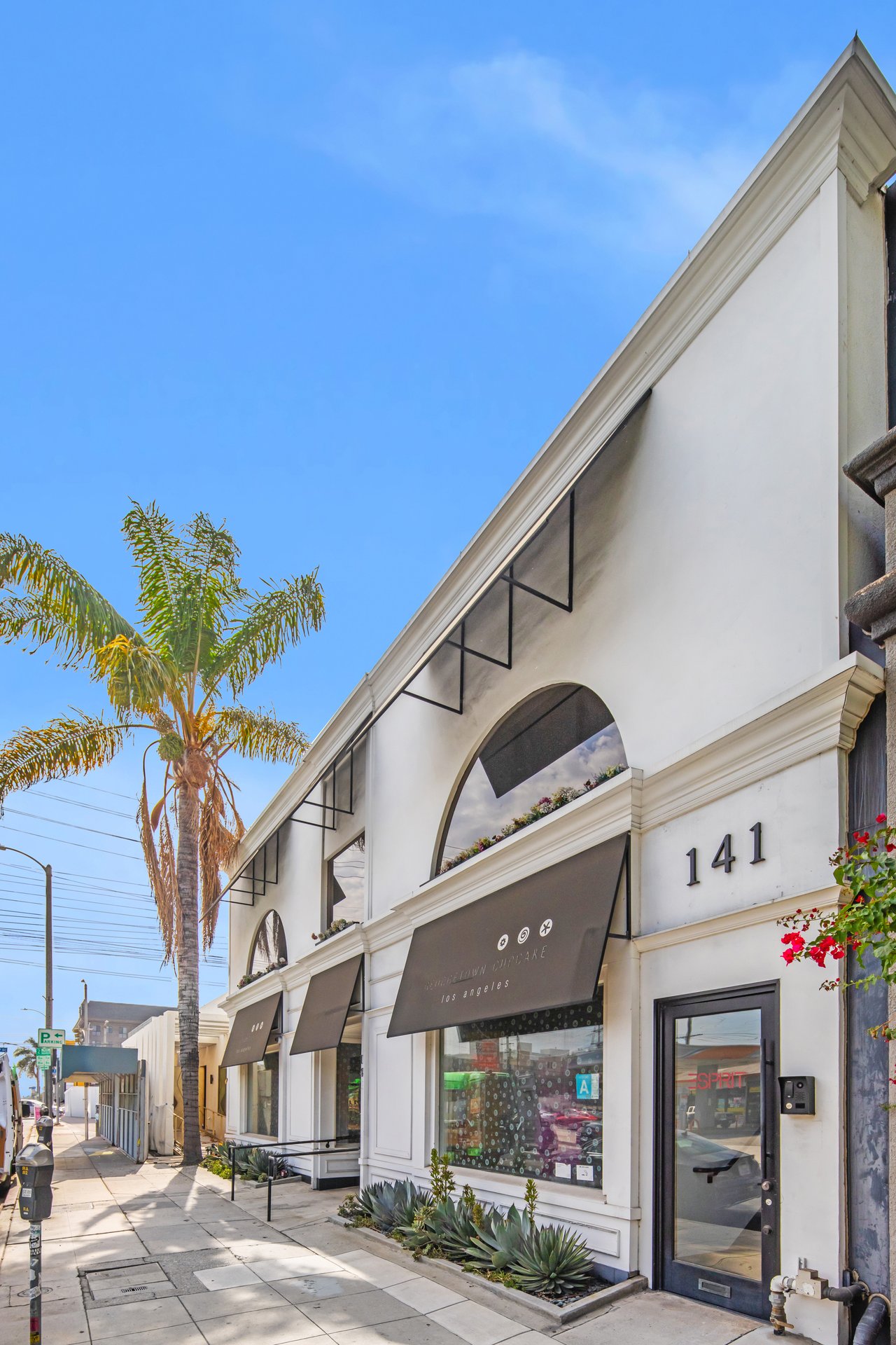 141-147 S Robertson Blvd, Beverly Hills