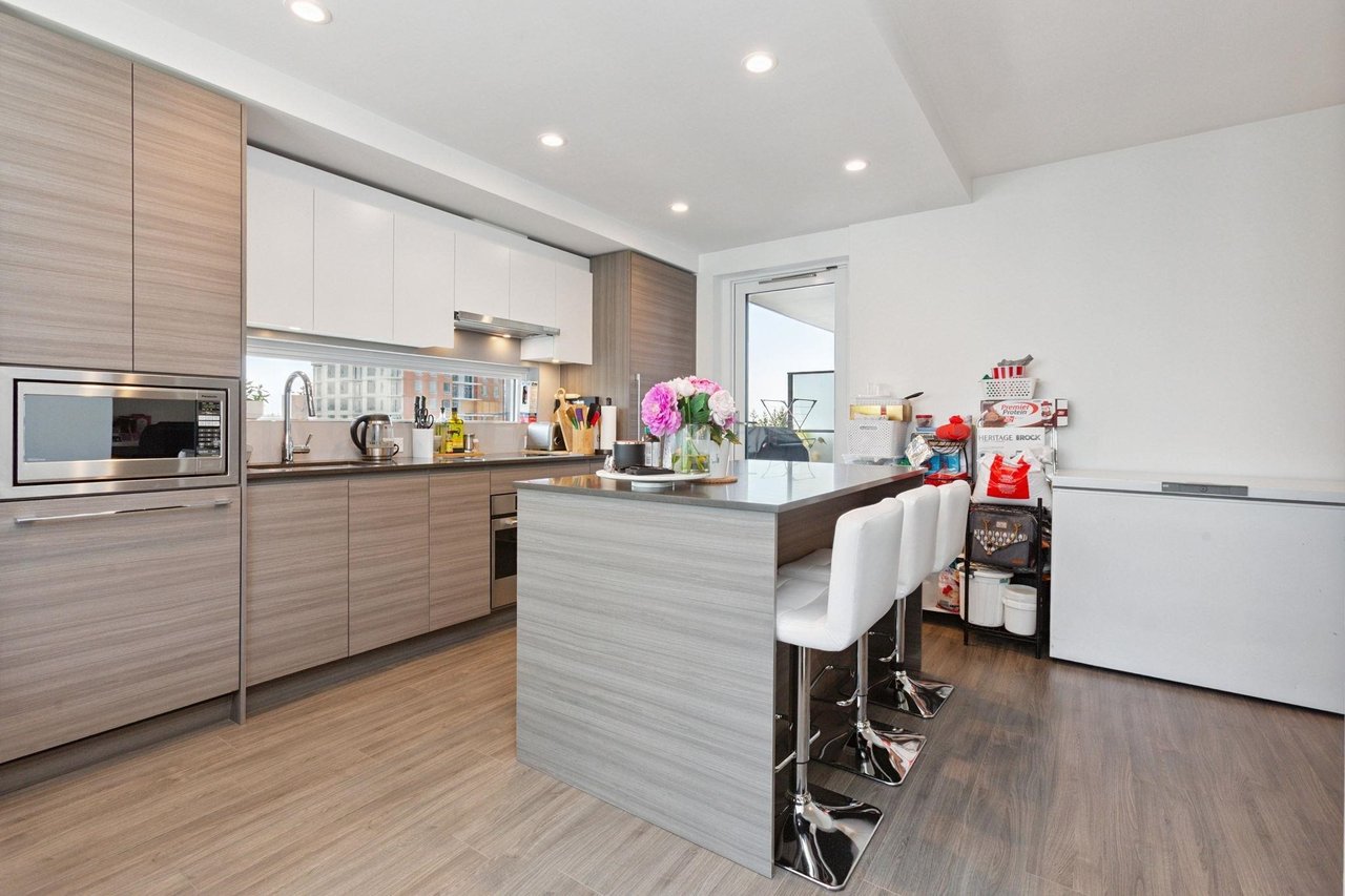 13655 Fraser Hwy, #1209