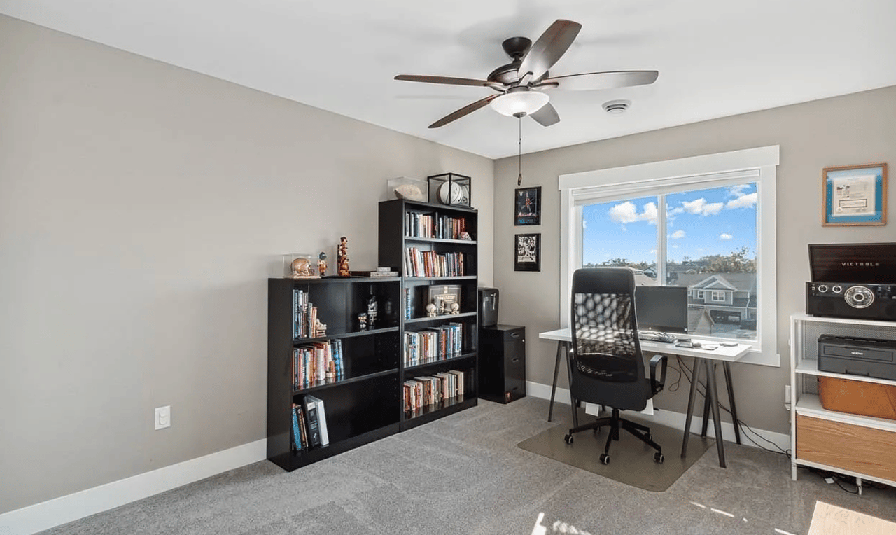 196 Cherry Ln