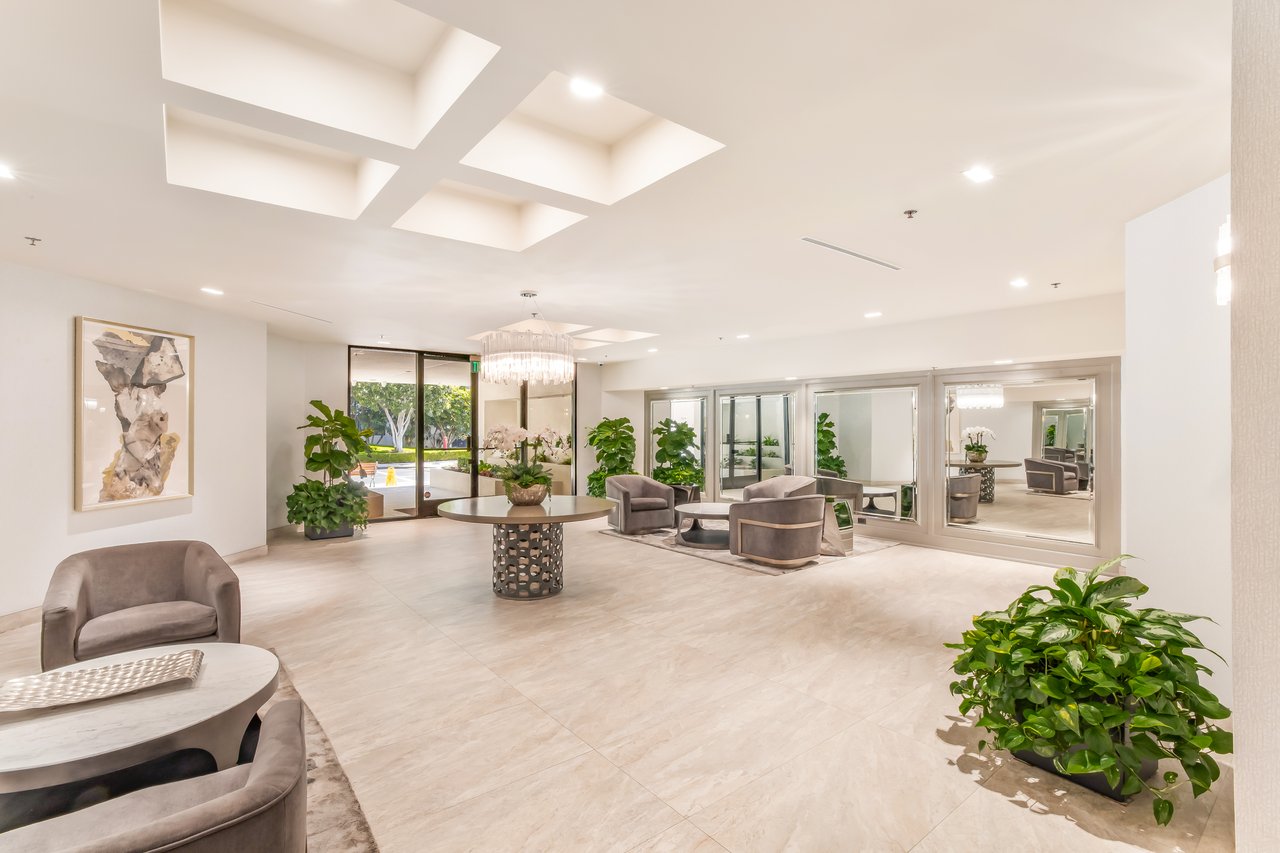2131 Century Park Ln Unit: 402