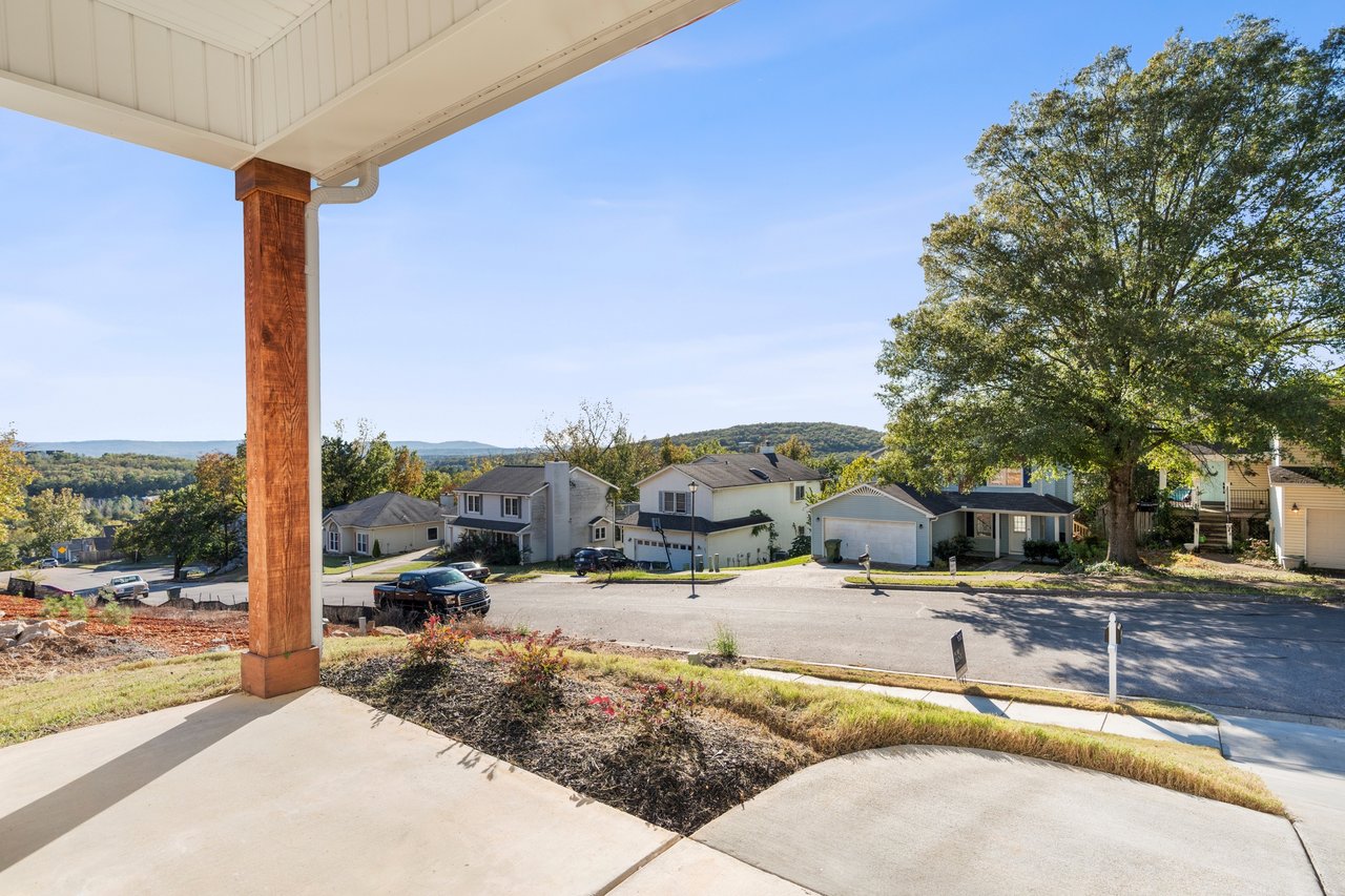 Stunning Like-New Home with Double Decks and Breathtaking Mountain Views